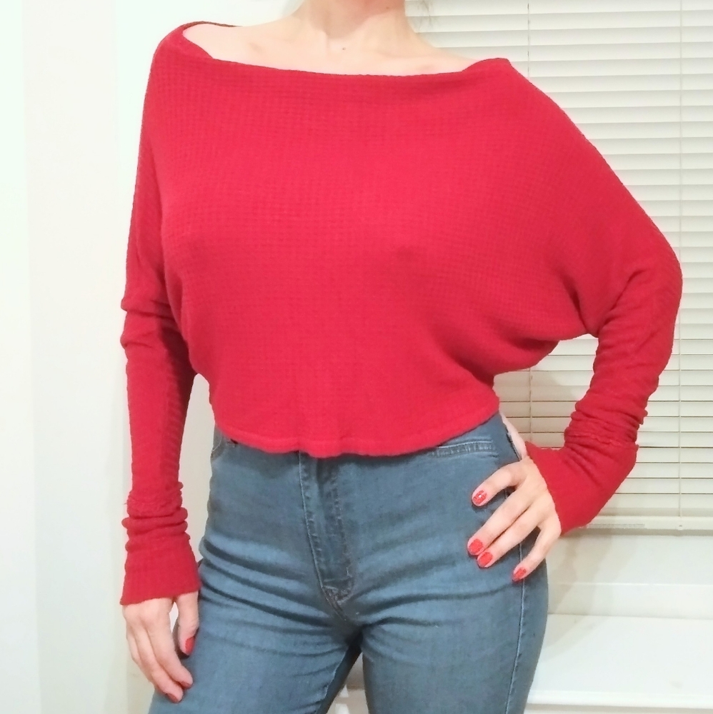 💕💕5/$20 SALE🤩💕💕Women's dolman sleeve sweater red sweater ♥️